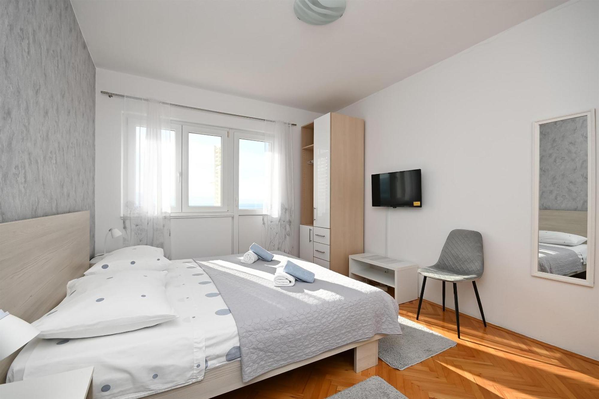 Apartments Ivan - With Parking Omiš Kültér fotó